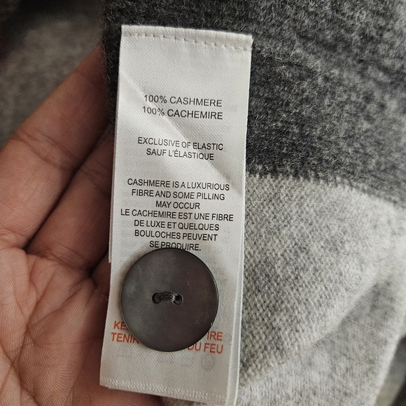 Brodie Cashmere 100% Cashmere Button Front Varsity Pop Cardigan - Picture 7 of 7